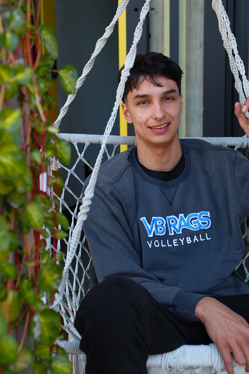 CAPITAN UNISEX CREW SWEATSHIRT